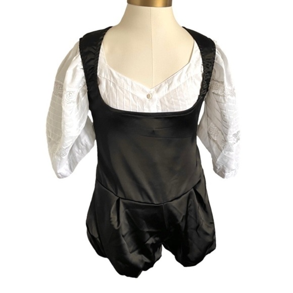 Black Satin Deep U-Neck Sleeveless Shortalls Romper - S, perfect for Oktoberfest - Picture 2 of 8